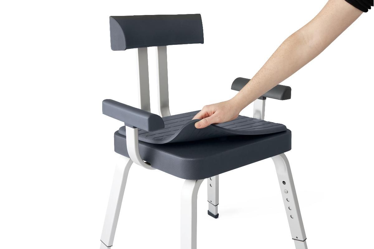 MOMENTUM SHOWER CHAIR